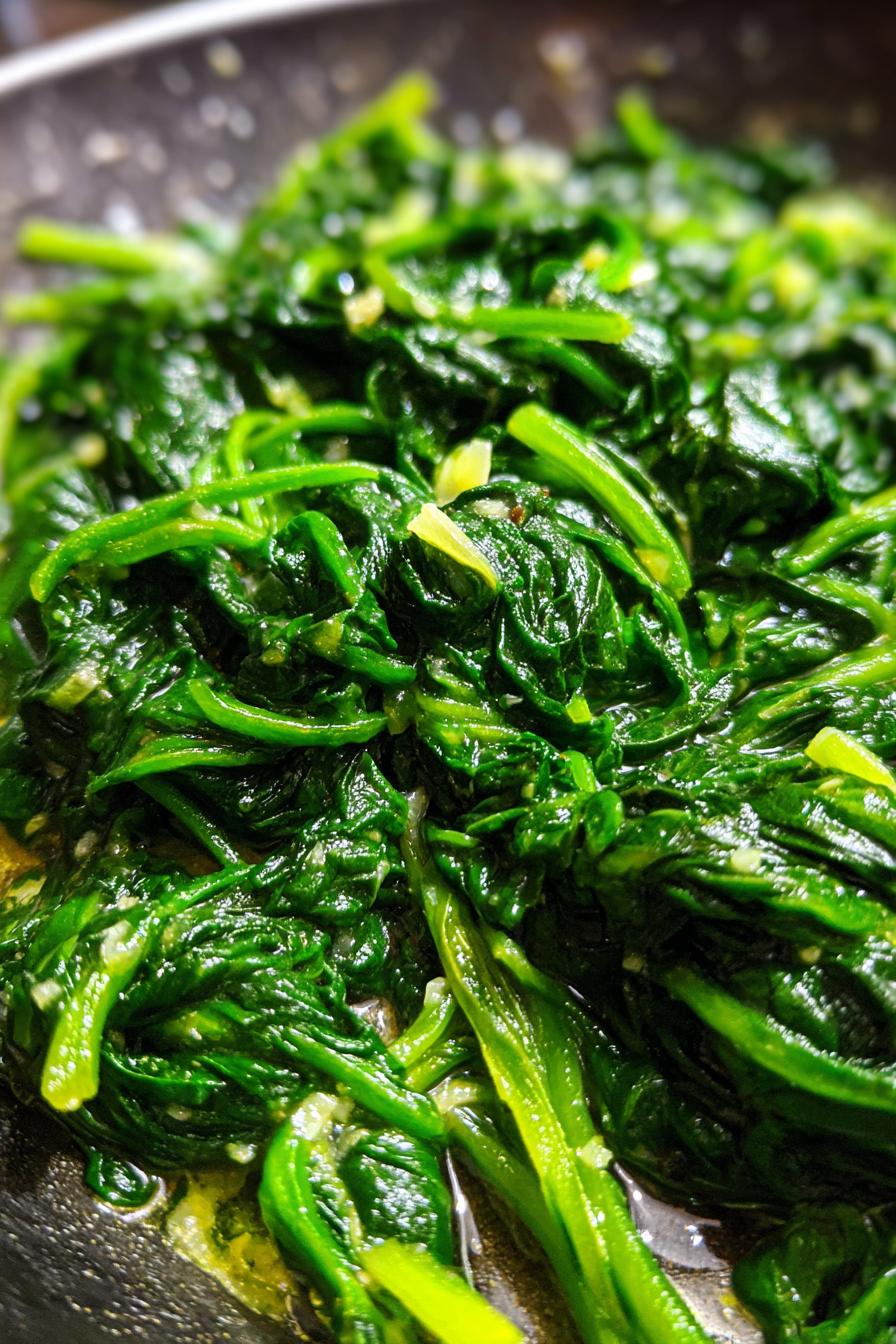 low carb spinach garlic butter skillet
